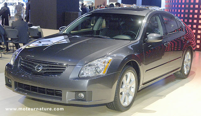 http://www.moteurnature.com/zvisu/2006/news05/nissanaltima2_big.jpg