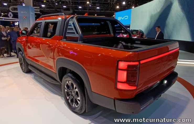 BYD Shark