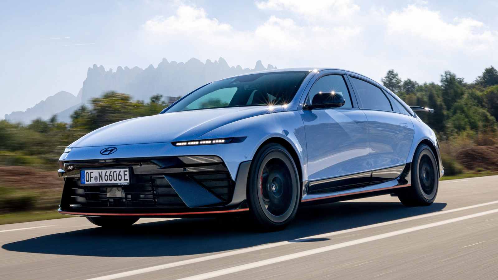 Hyundai Ioniq&nbsp;6&nbsp;N&nbsp;: une championne arrive en France
