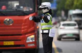 Chine&nbsp;: où l'agent de police est un robot