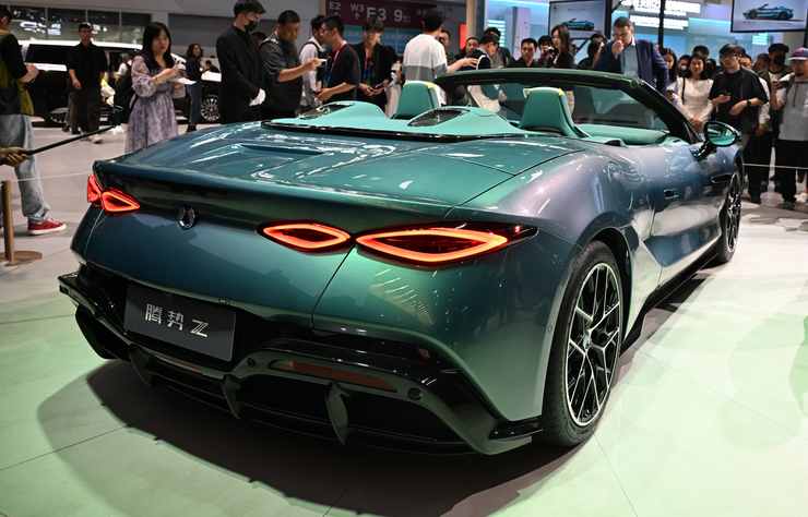 cabriolet électrique à hautes performances Denza Z