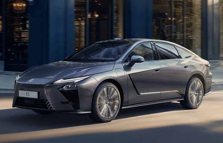 Lexus ES
