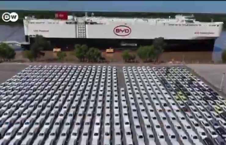 débarquement de milliers de voitures électriques BYD en Argentine
