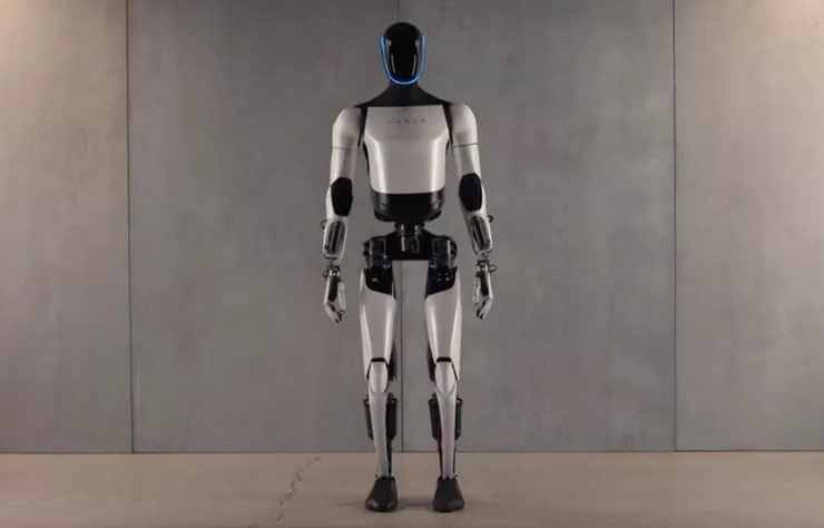 robot Tesla Optimus