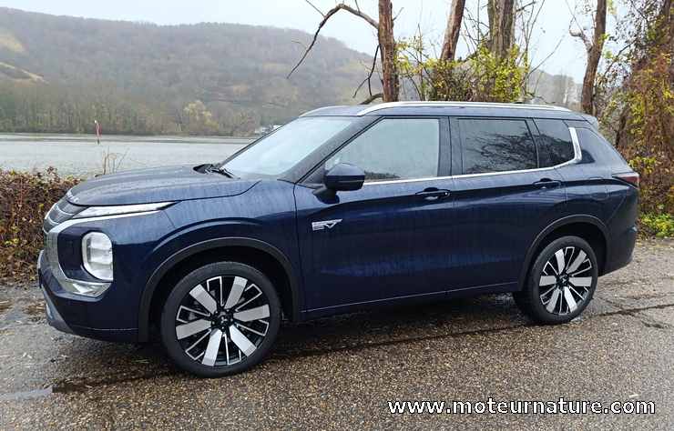 Mitsubishi Outlander PHEV