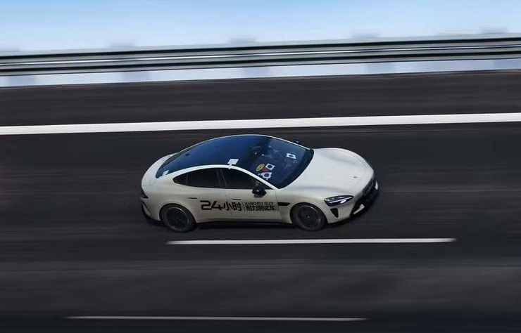 Xiaomi SU7 Ultra de record, 4264 km parcourus en 24 heures