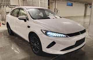 Les électriques chinoises à moitié prix sont en Europe