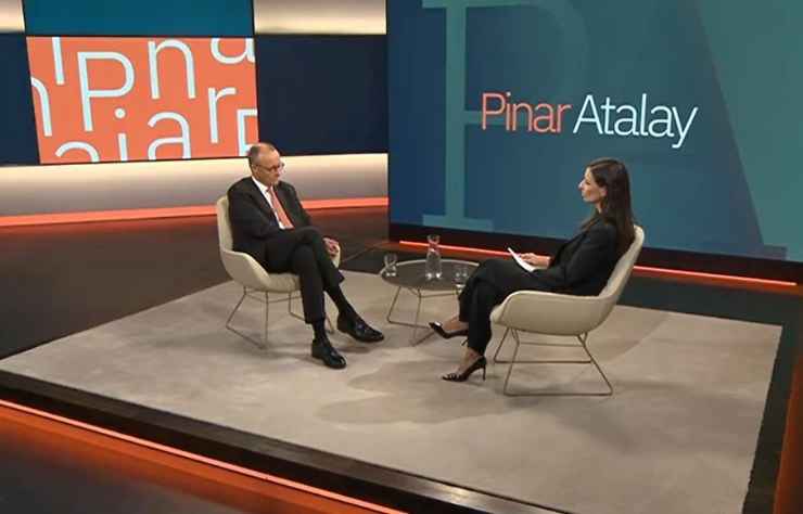 le chancelier allemand Friedrich Merz à la télévion NTV