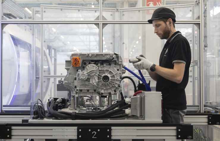 production du moteur 7DL de l'Alpine A390 à l'usine Ampère de Cléon