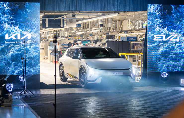 Kia EV4