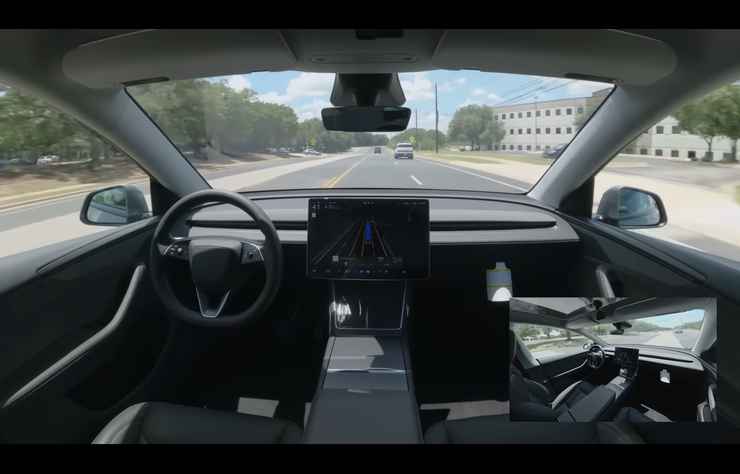 Tesla Model Y en mode de conduite autonome
