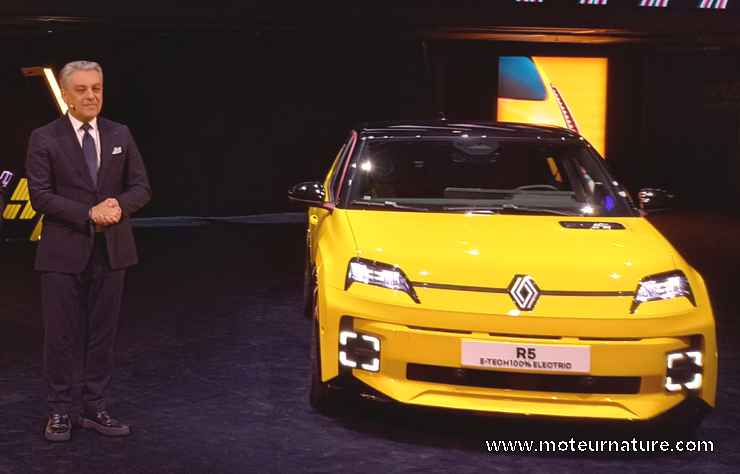Luca De Meo et la Renault 5 E-Tech