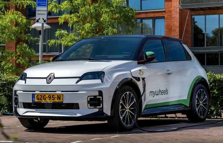 autopartage V2G de Renault 5 E-Tech à Utrecht