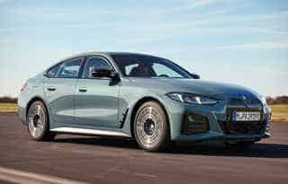BMW i4 : plus sobre et plus puissante
