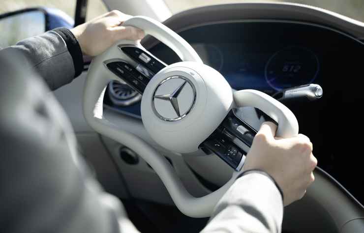 Mercedes avec direction steer by wire