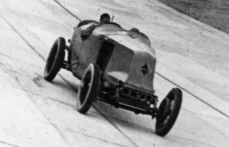 voiture essence de record Renault 40CV de 1925