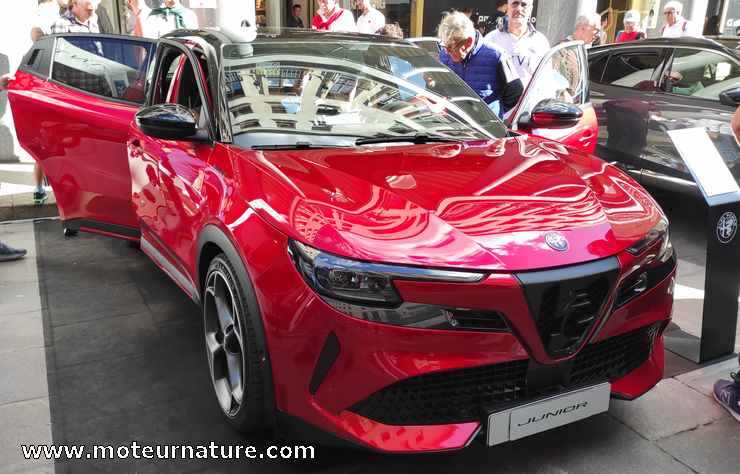 Alfa Romeo Junior