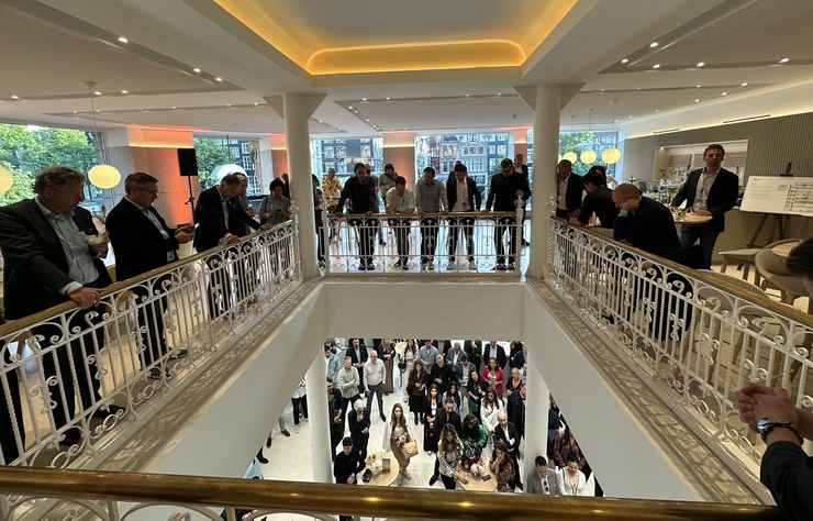 showroom Nio à Amsterdam
