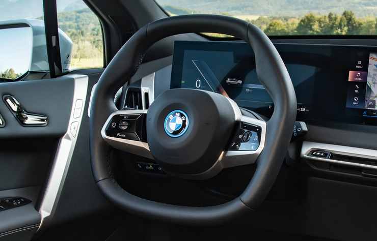 volant BMW iX