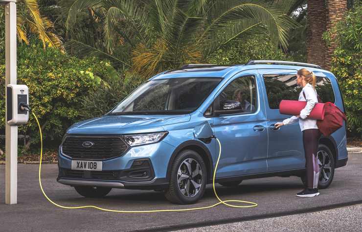 Ford Tourneo Connect PHEV