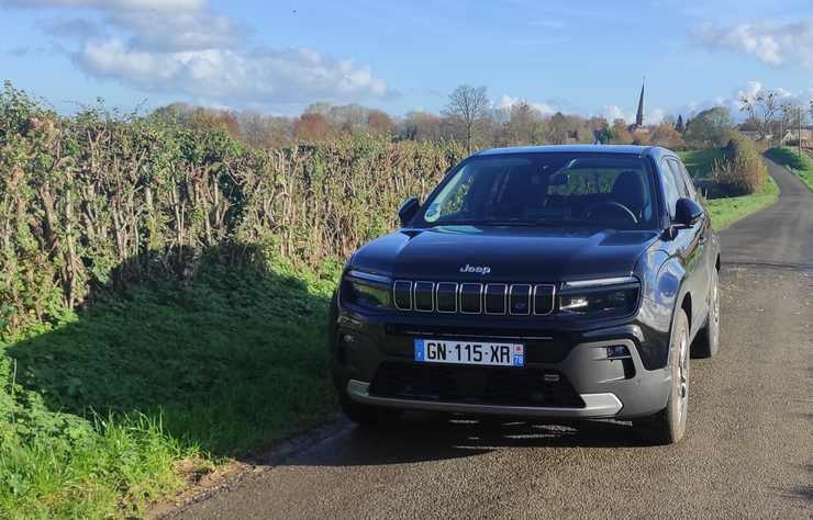 Jeep Avenger électrique 156 ch