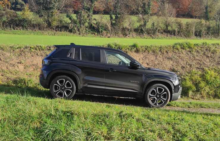 Jeep Avenger électrique 156 ch