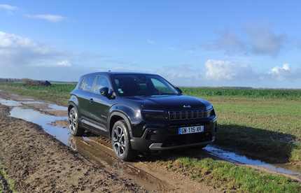 Jeep Avenger électrique 156 ch