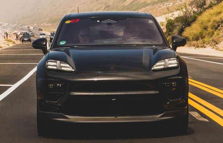 Porsche Macan EV