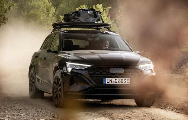 Audi Q8 e-tron Dakar