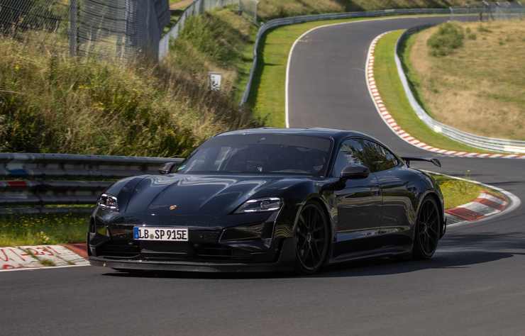 Porsche Taycan au Nurburgring