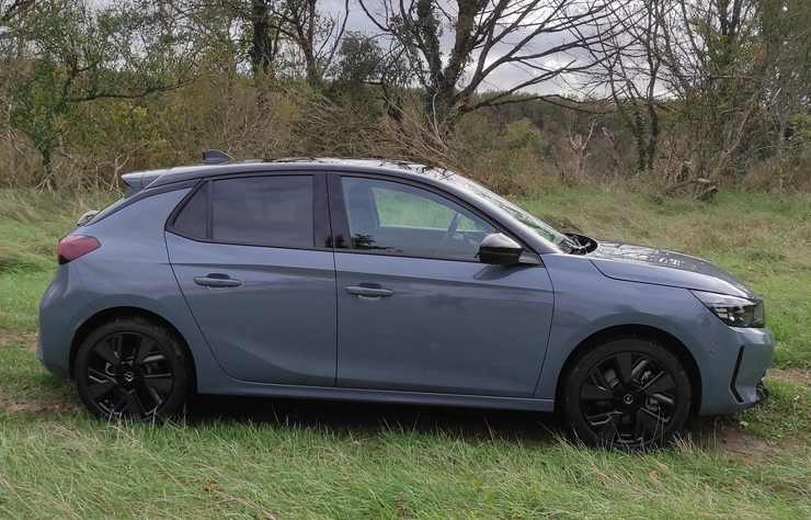 Opel Corsa électrique 156 ch