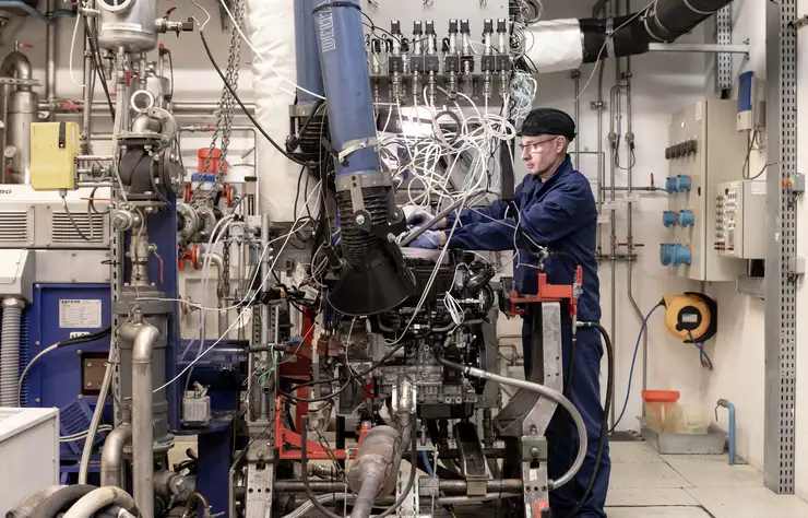 Stellantis teste l'essence synthétique eFuel du pétrolier Aramco