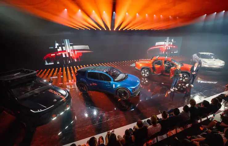 tous les modèles du constructeur de voitures électriques Fisker