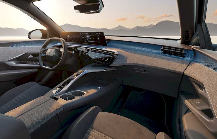 planche de bord future Peugeot 3008