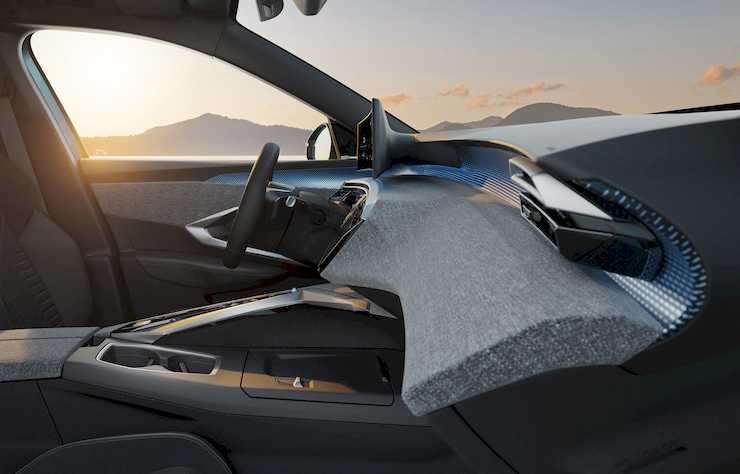 planche de bord future Peugeot 3008
