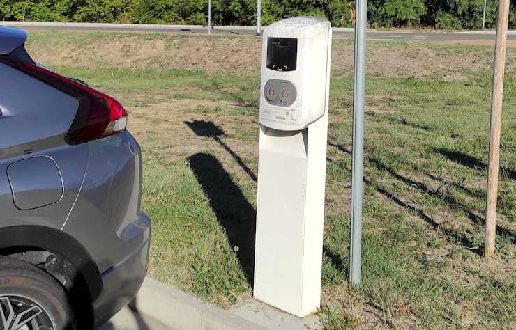 Le mensonge des 100 000 bornes de recharge ouvertes au public