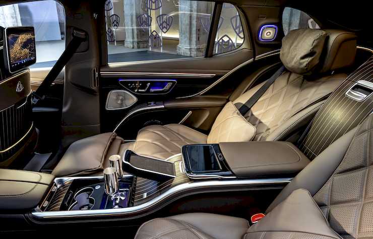 Mercedes Maybach EQS SUV