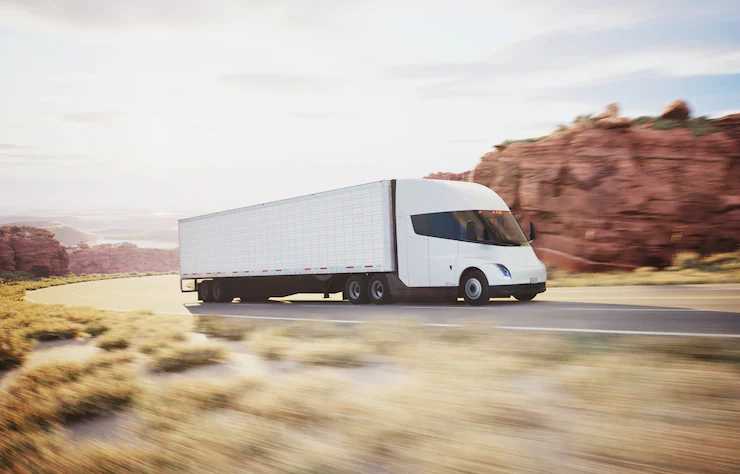 Poids lourd électrique Tesla Semi