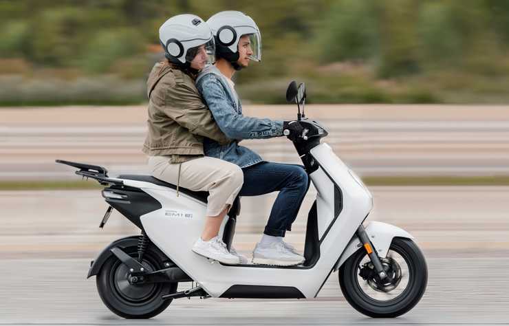 scooter électrique Honda EM1 e