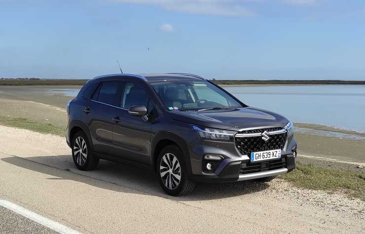 Suzuki S-Cross Dualjet Hybrid