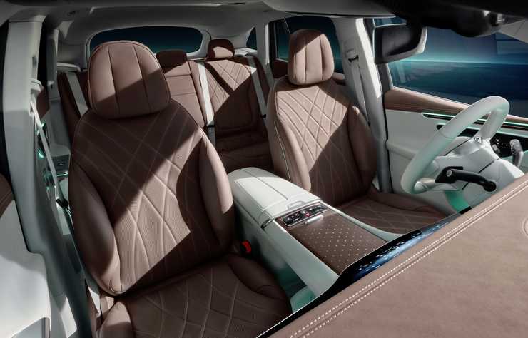 Mercedes EQE électrique