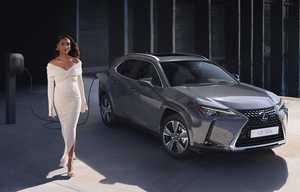 Lexus UX300e : 34 % de batterie en plus