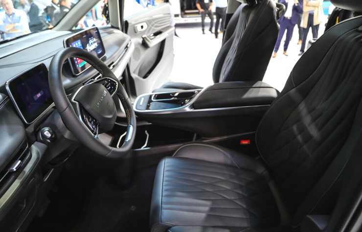 Maxus MIFA 9