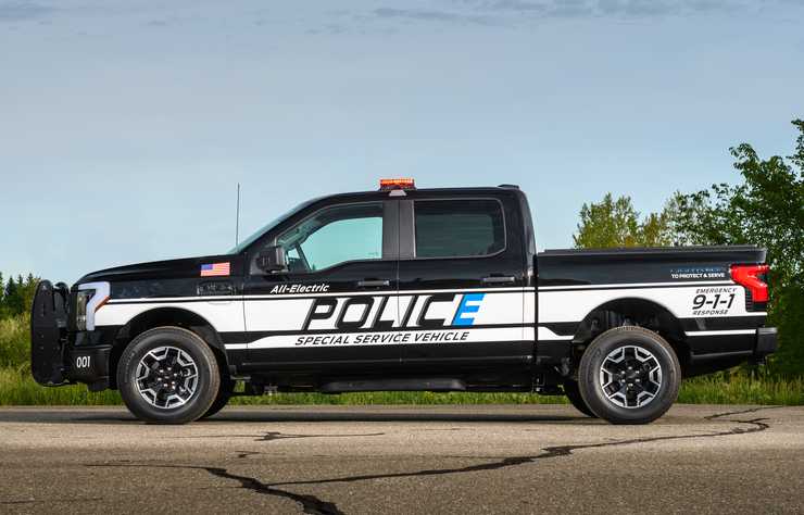 Ford F-150 Lightning Pro SSV pick-up électrique