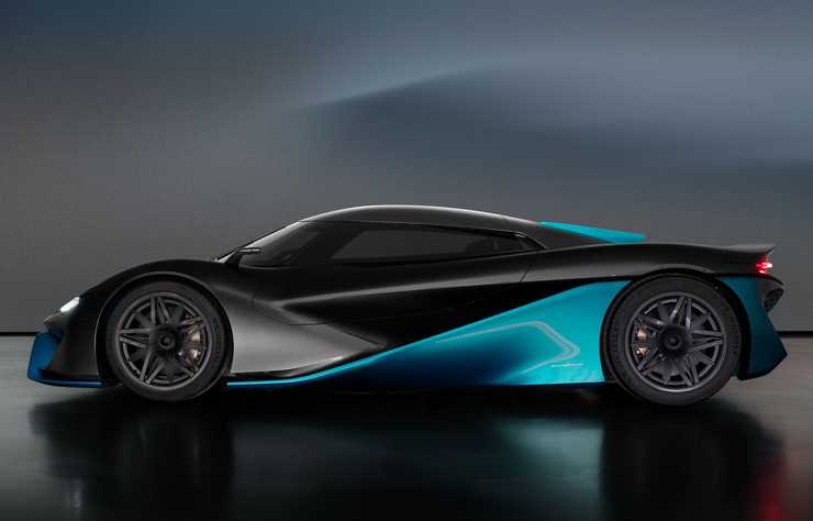 maquette supercar Apricale à hydrogène