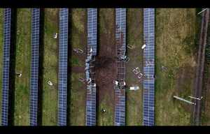 Ukraine : les russes détruisent aussi les centrales solaires