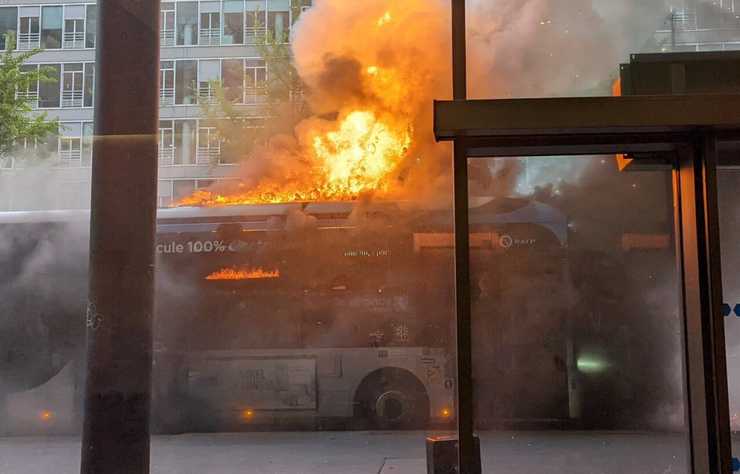 autobus électrique Bolloré de la RATP avec ses batteries qui brûlent