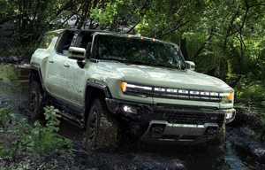 Le Hummer électrique fait 4105 kg. A vide