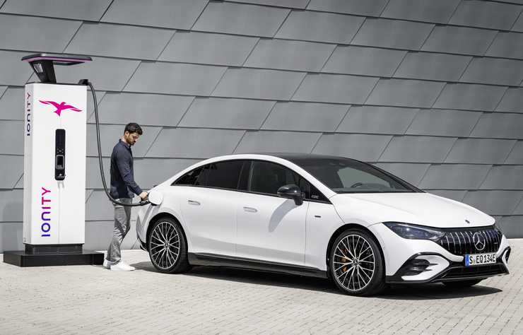 Mercedes-AMG EQE 43 4-Matic