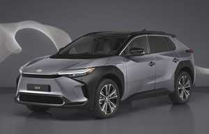 La Toyota bZ4X disponible à la réservation à 399 € par mois